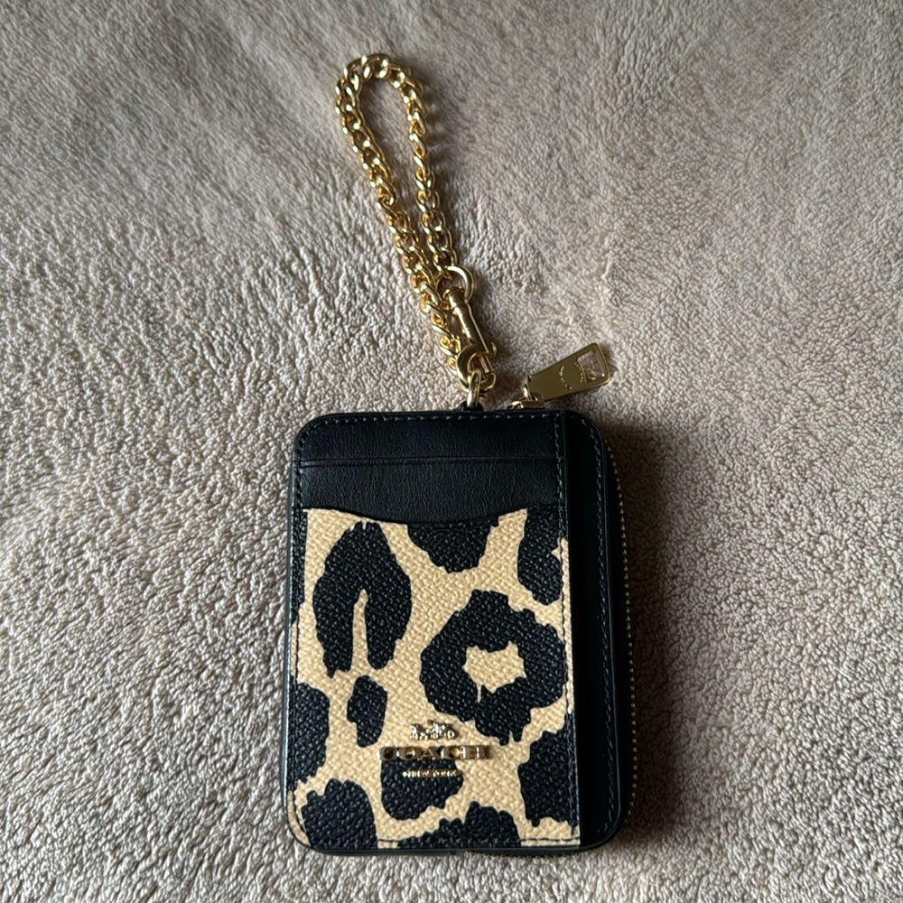 Coach Zip Card Case With Leopard Print